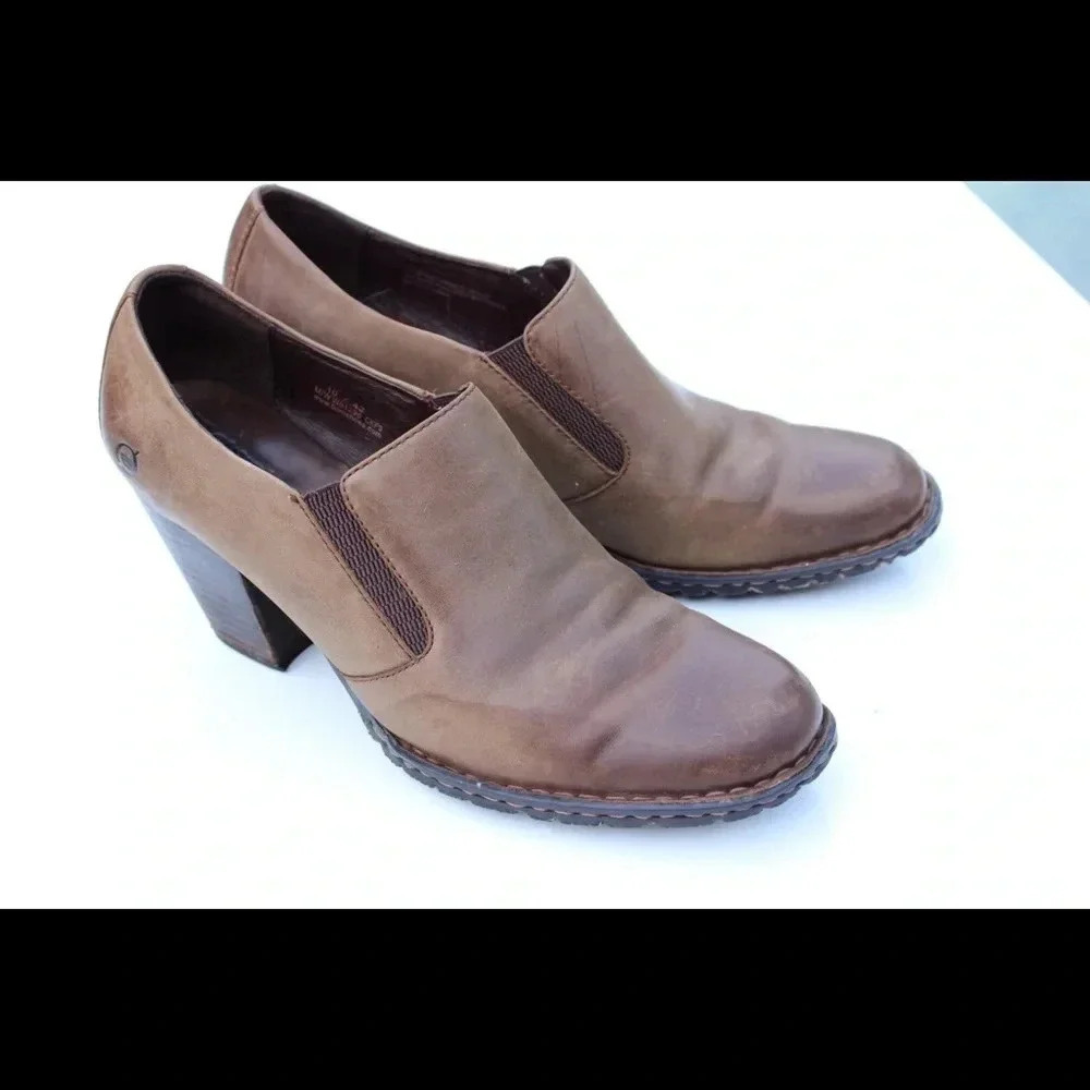Born ankle boots